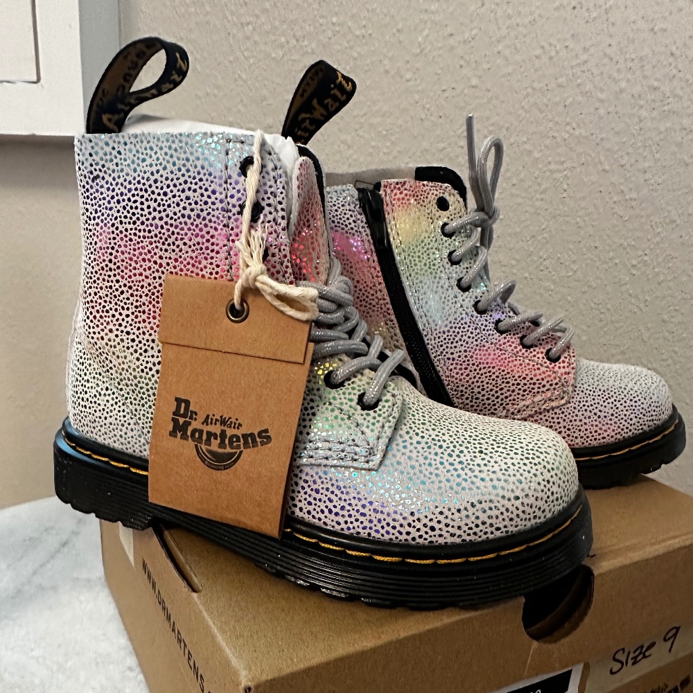 BNWT Dr. Martens - Toddler Size 9 - Pascal - Rainbow Sparkle color